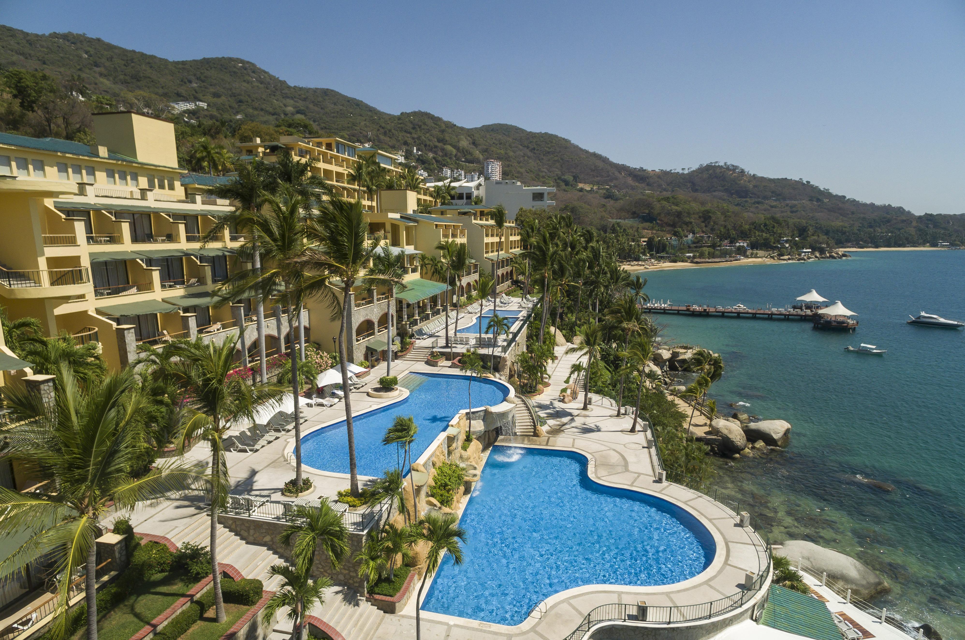 Camino Real Acapulco Diamante Hotel Exterior photo