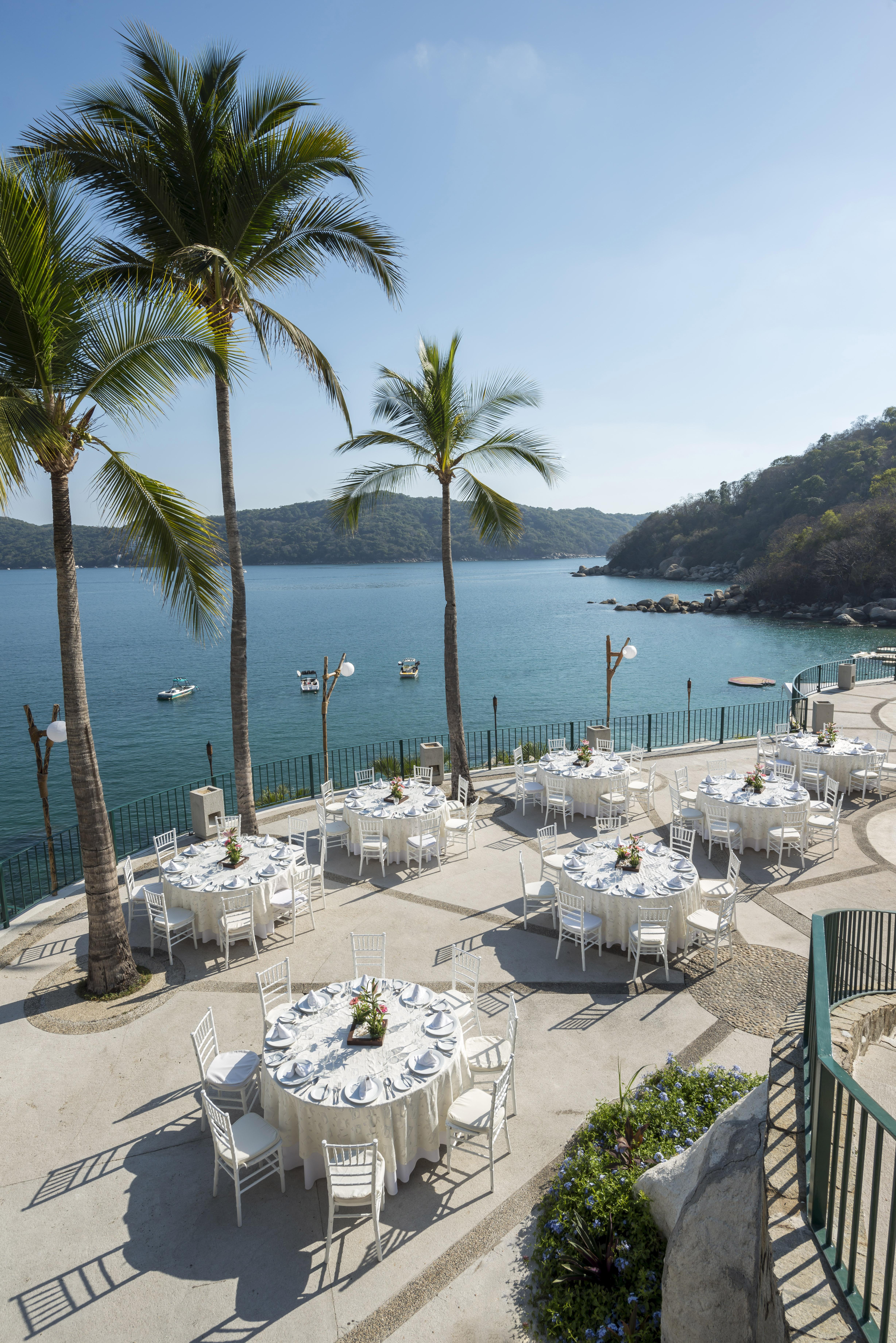 Camino Real Acapulco Diamante Hotel Exterior photo View of the Bay of Acapulco